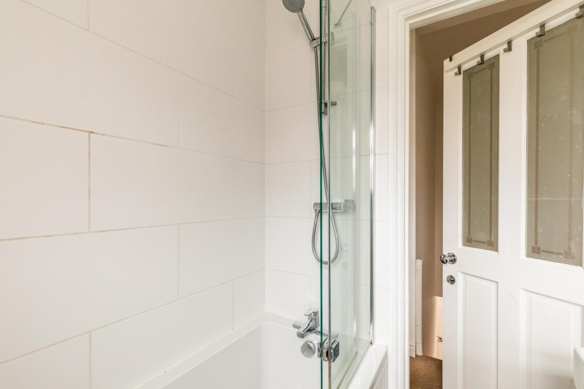 The Broadway Bath - 2 Bedrooms With Parking, Central Bath Exterior photo